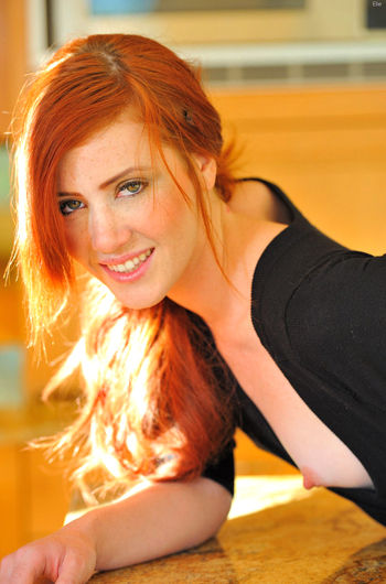 Elle Redhead