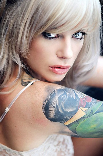 Gorgeous Tattooed Blonde Vice